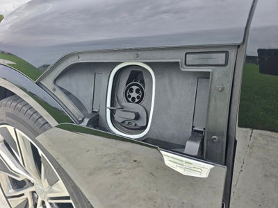 2024 Cadillac LYRIQ Luxury 3