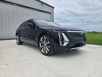 2024 Cadillac LYRIQ Luxury 3