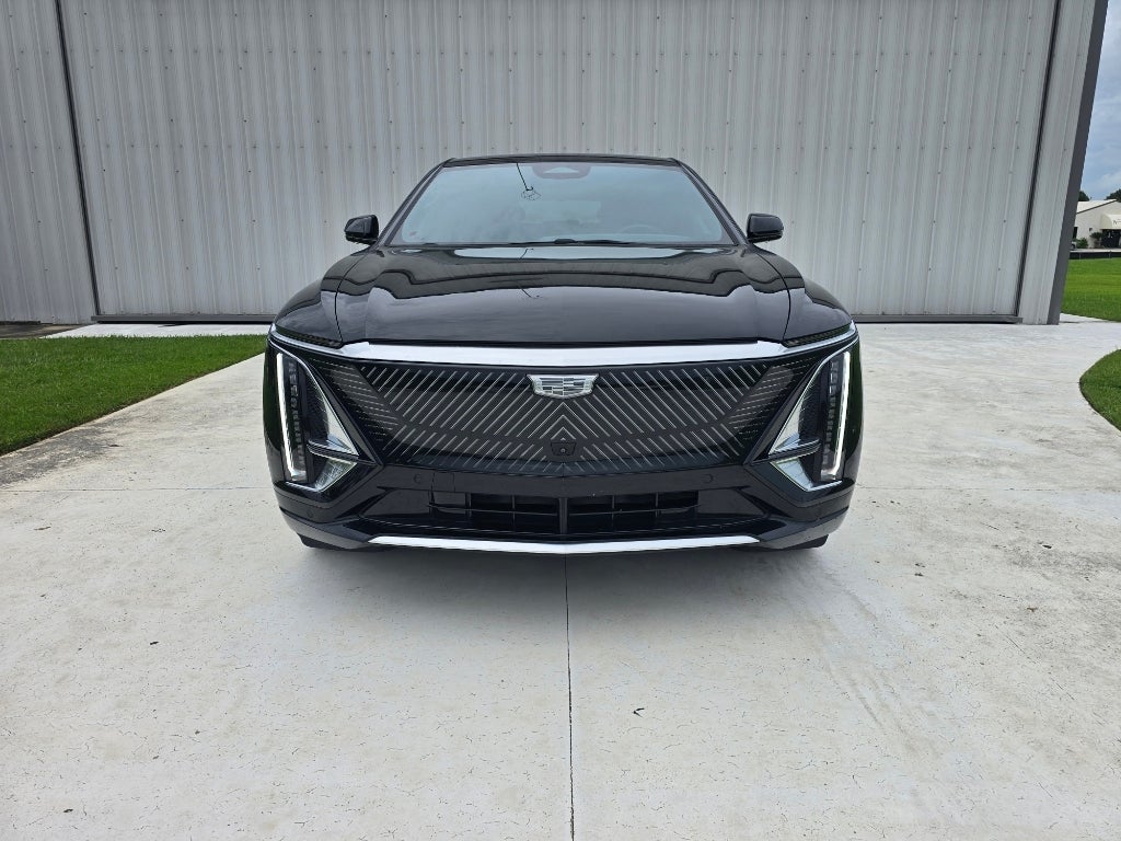 2024 Cadillac LYRIQ Luxury 3