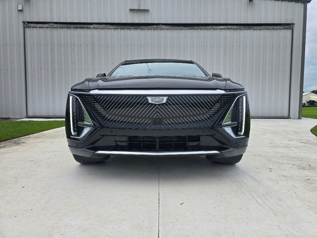 2024 Cadillac LYRIQ Luxury 3
