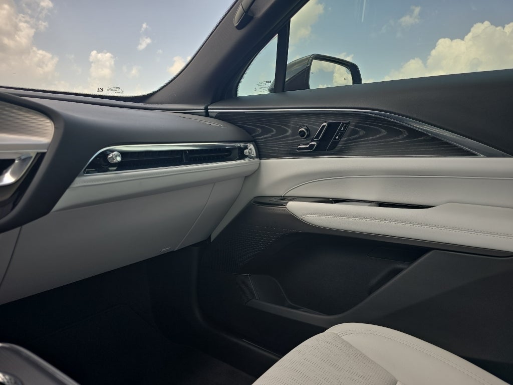 2024 Cadillac LYRIQ Sport 1