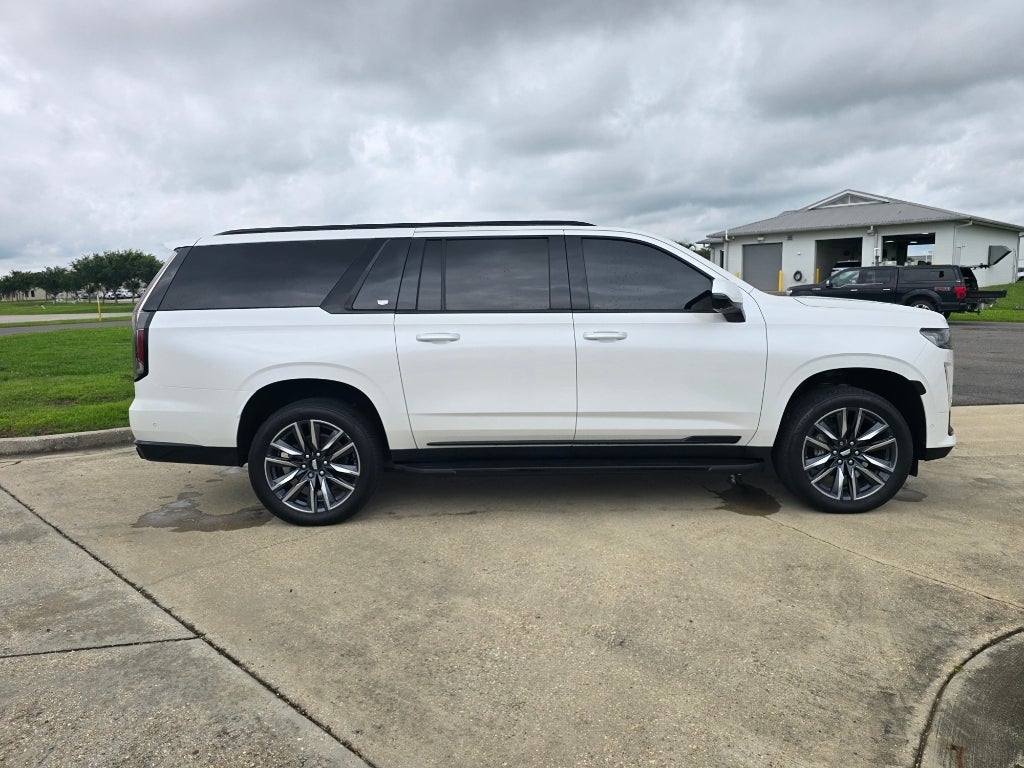 2022 Cadillac Escalade ESV Sport