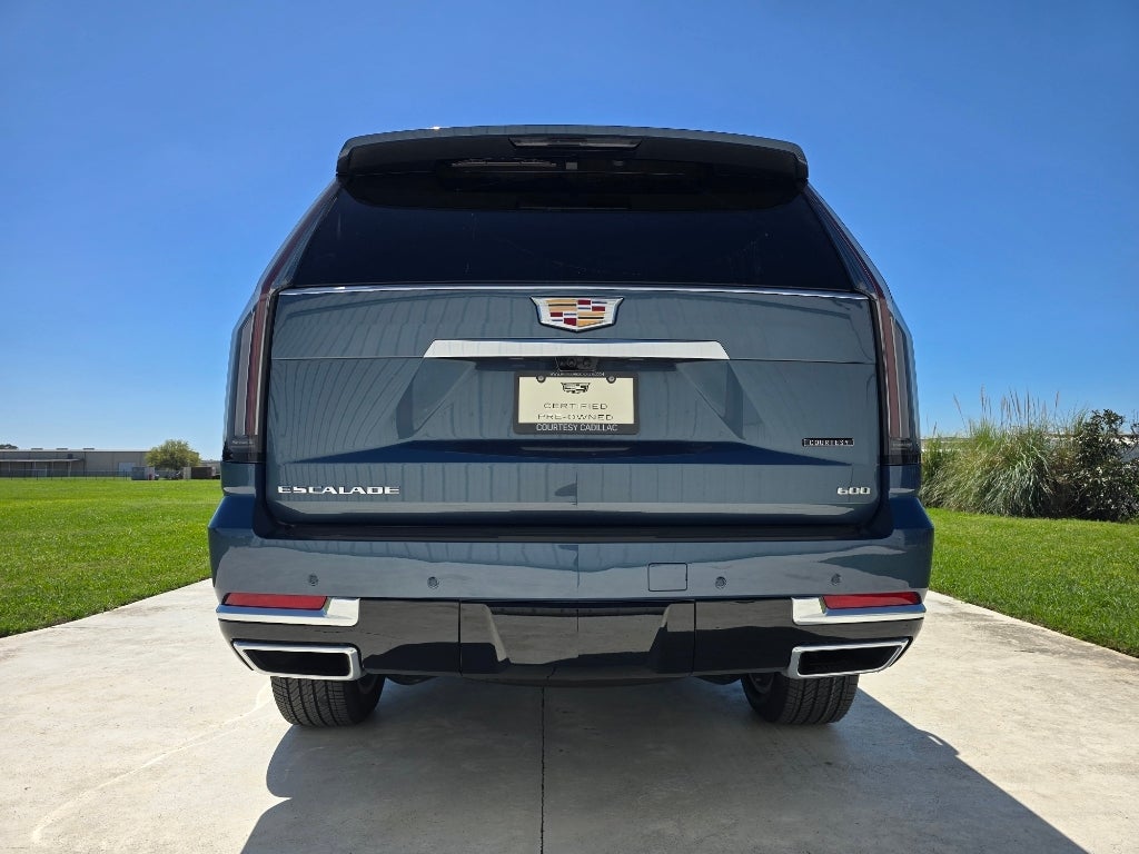 2025 Cadillac Escalade Premium Luxury