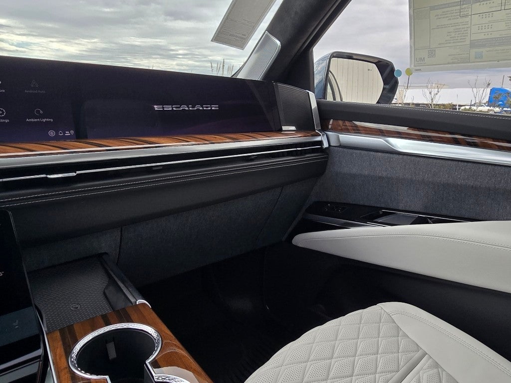 2026 Cadillac Escalade Platinum Sport