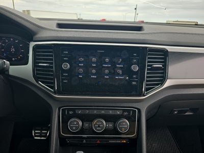 2023 Volkswagen Atlas Cross Sport 3.6L V6 SEL Premium R-Line