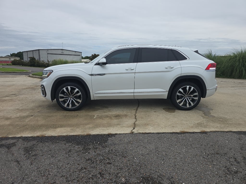 2023 Volkswagen Atlas Cross Sport 3.6L V6 SEL Premium R-Line
