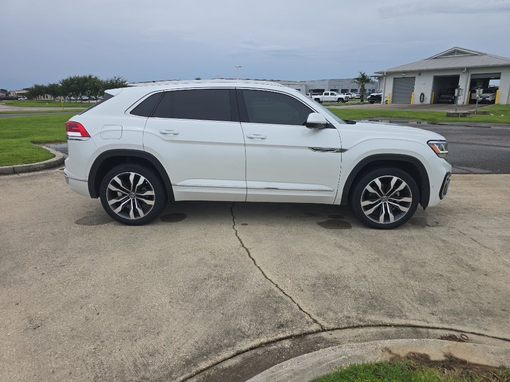2023 Volkswagen Atlas Cross Sport 3.6L V6 SEL Premium R-Line