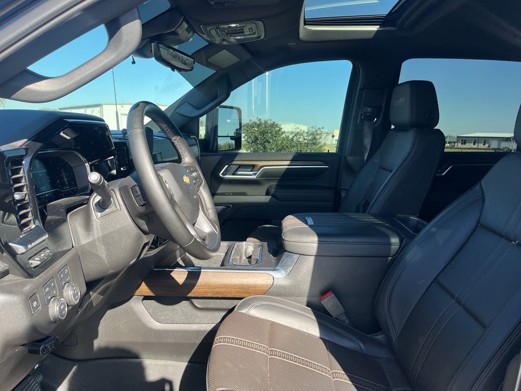 2025 Chevrolet Silverado 3500 HD High Country