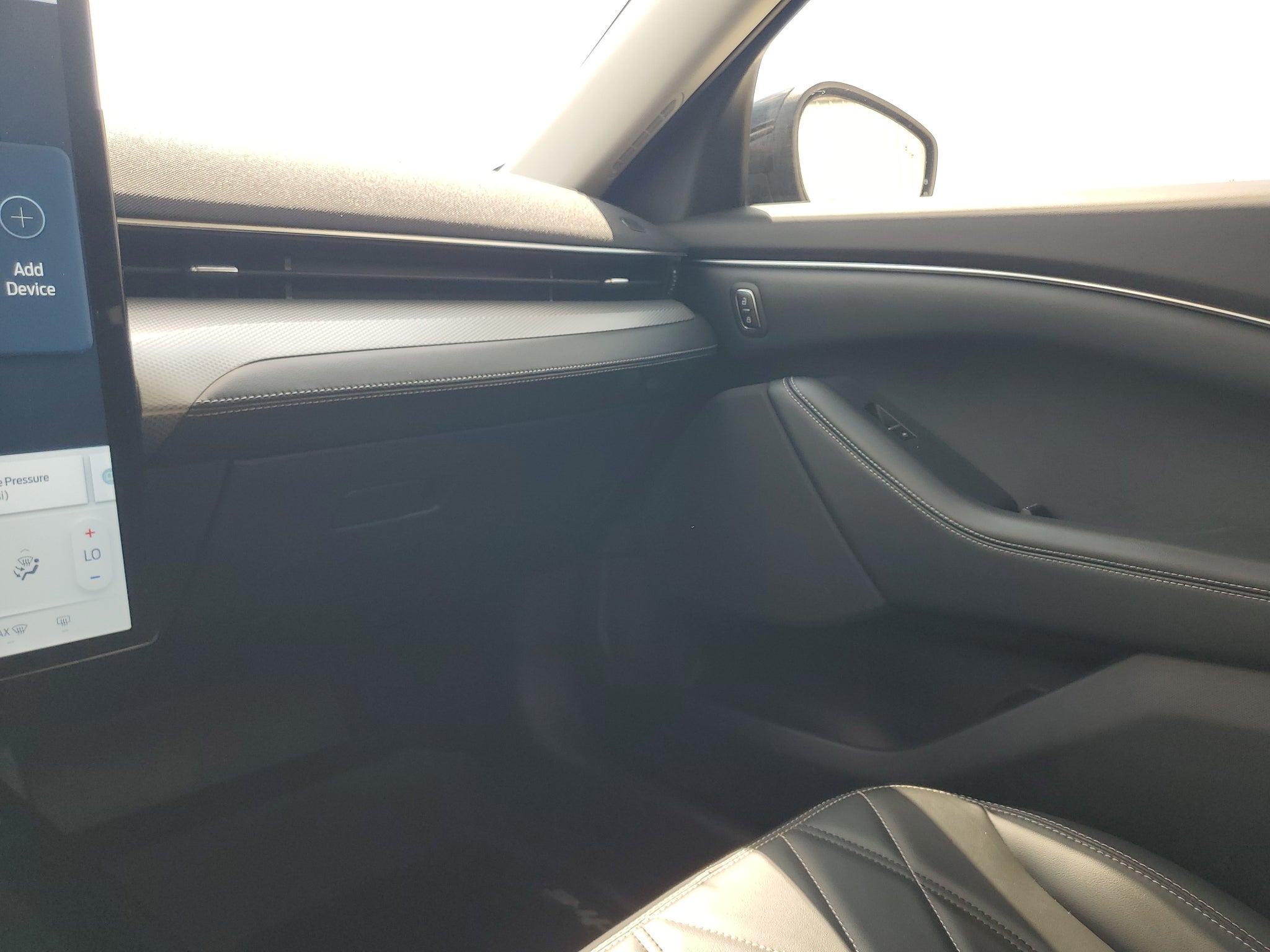 2022 Ford Mustang Mach-E Select