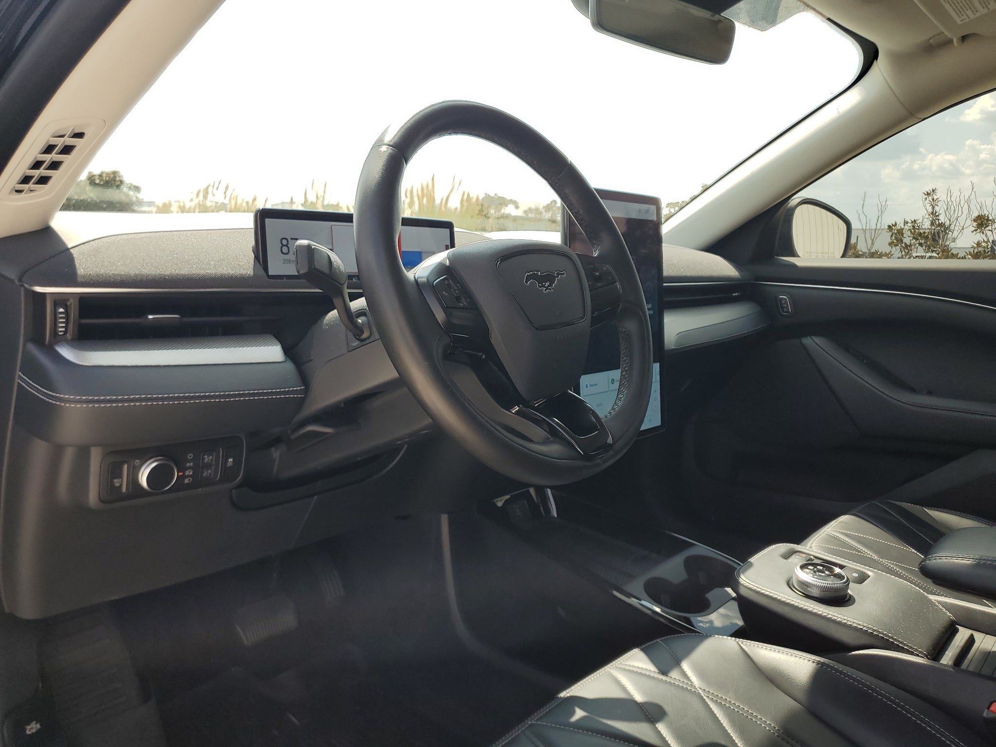 2022 Ford Mustang Mach-E Select