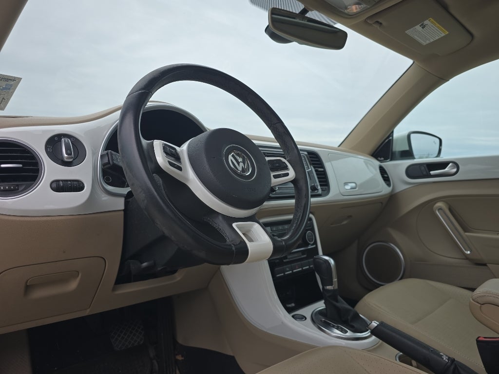2018 Volkswagen Beetle SE