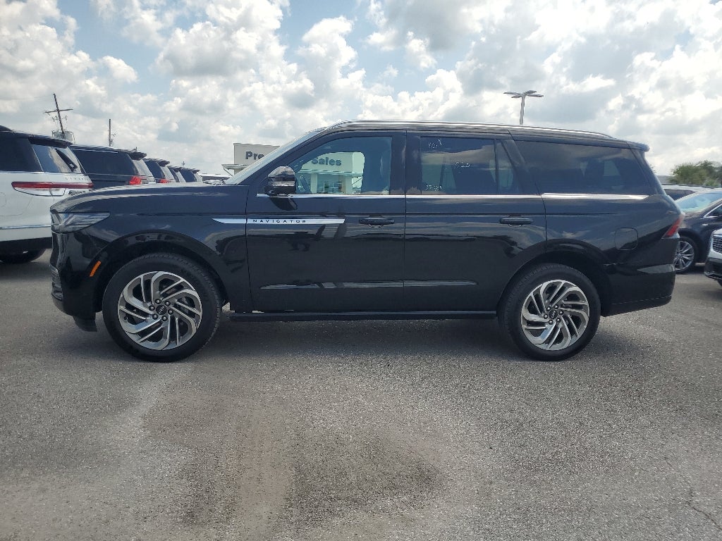 2025 Lincoln Navigator Reserve