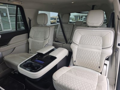 2023 Lincoln Navigator L Black Label
