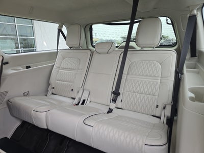 2023 Lincoln Navigator L Black Label