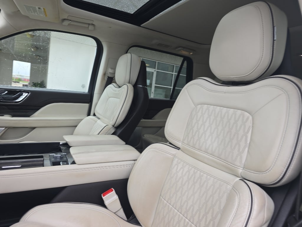 2023 Lincoln Navigator L Black Label