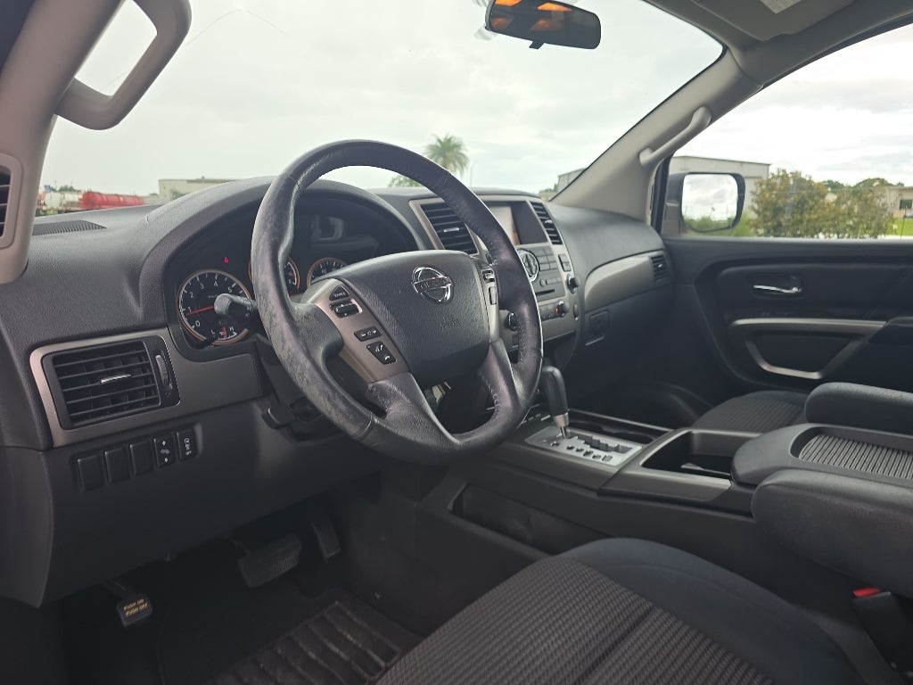 2015 Nissan Armada SV