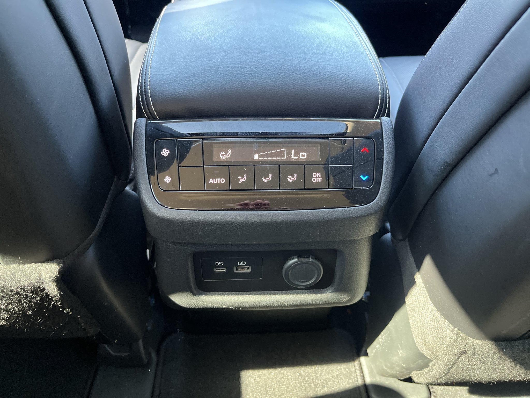 2024 INFINITI QX60 PURE