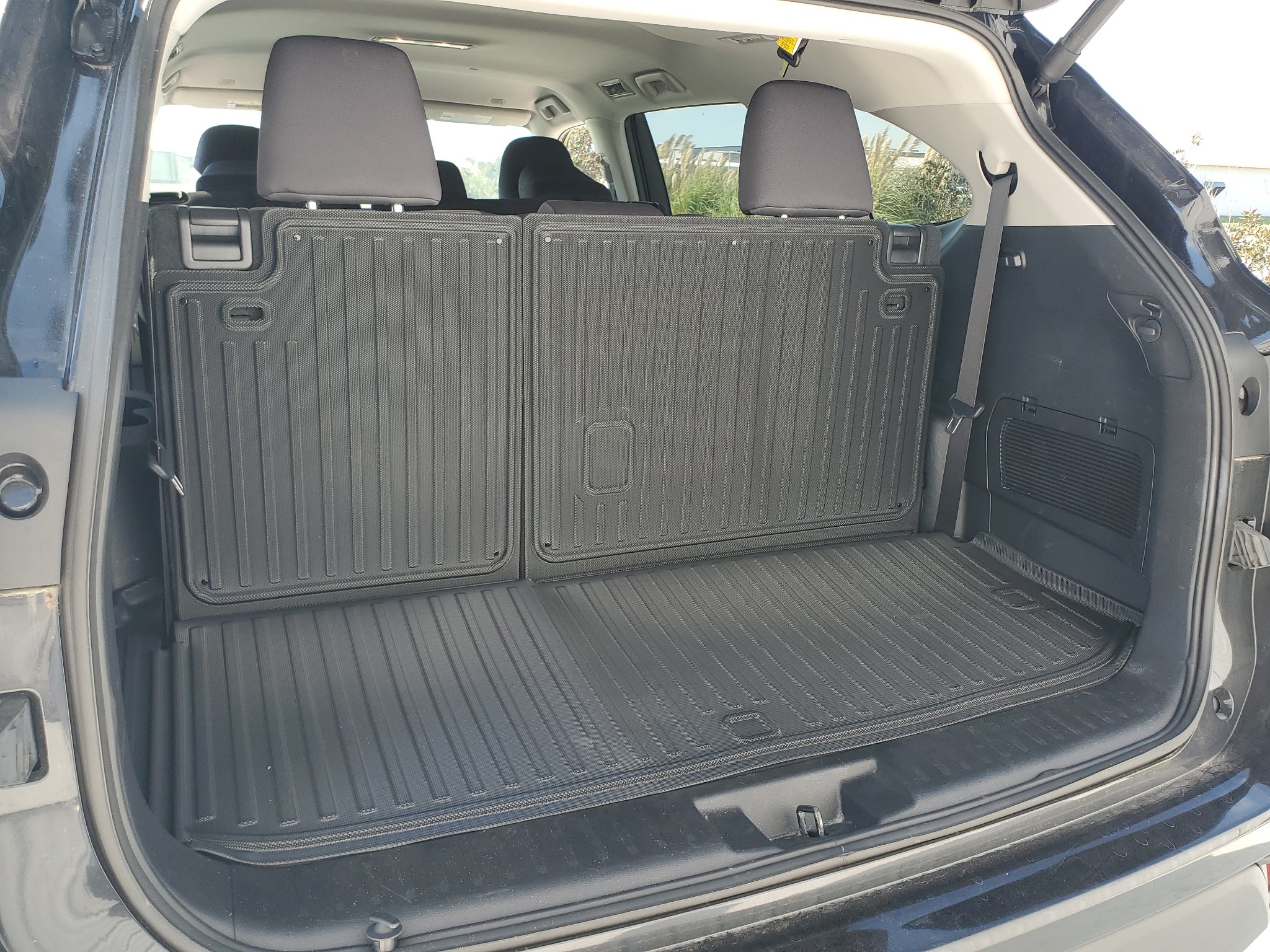 2025 Toyota Highlander LE