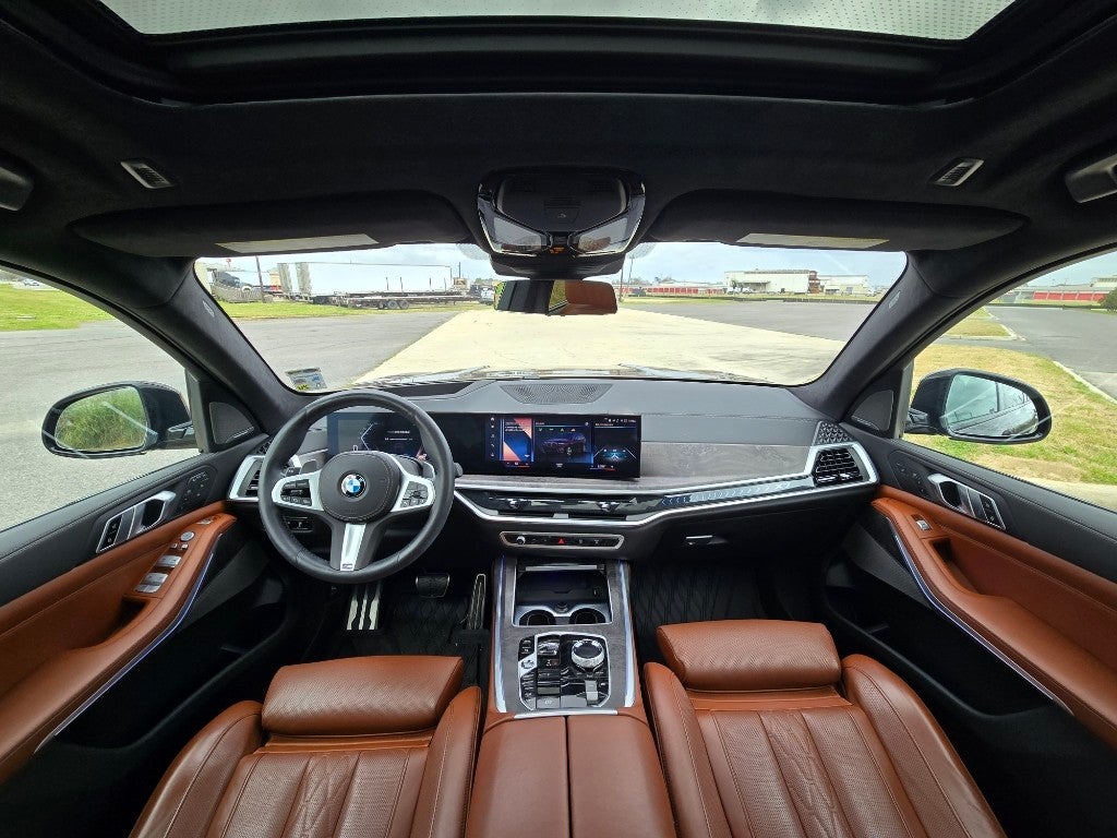 2023 BMW X7 xDrive40i