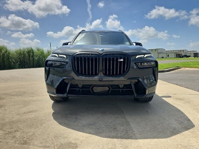 2025 BMW X7 M60i