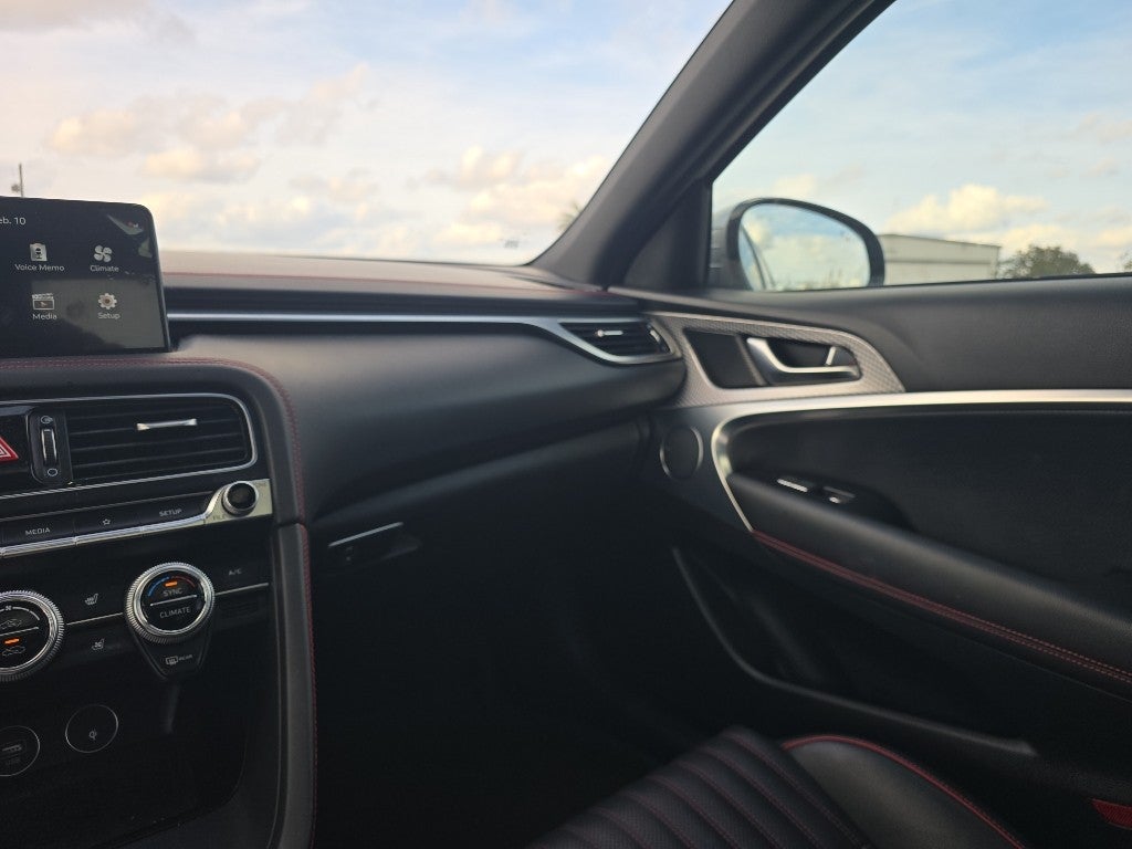 2023 Genesis G70 2.0T