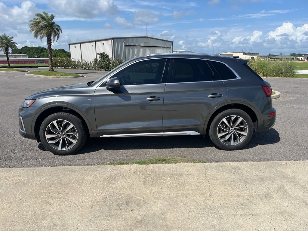 2022 Audi Q5 S line Premium
