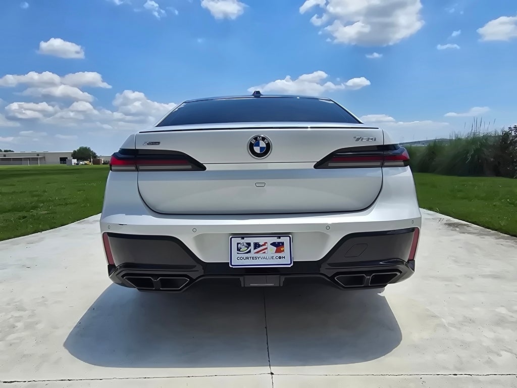 2023 BMW 7 Series 760i xDrive