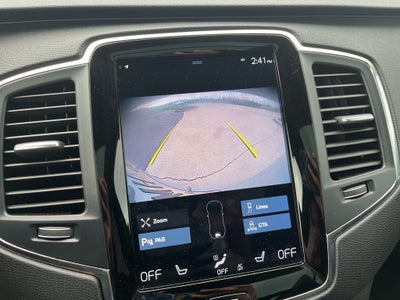 2020 Volvo XC90 Momentum