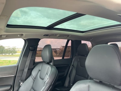 2020 Volvo XC90 Momentum