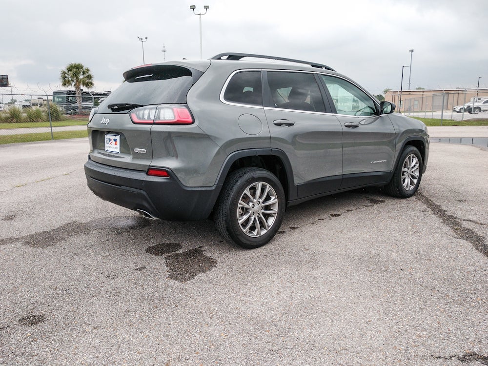 2022 Jeep Cherokee Latitude Lux