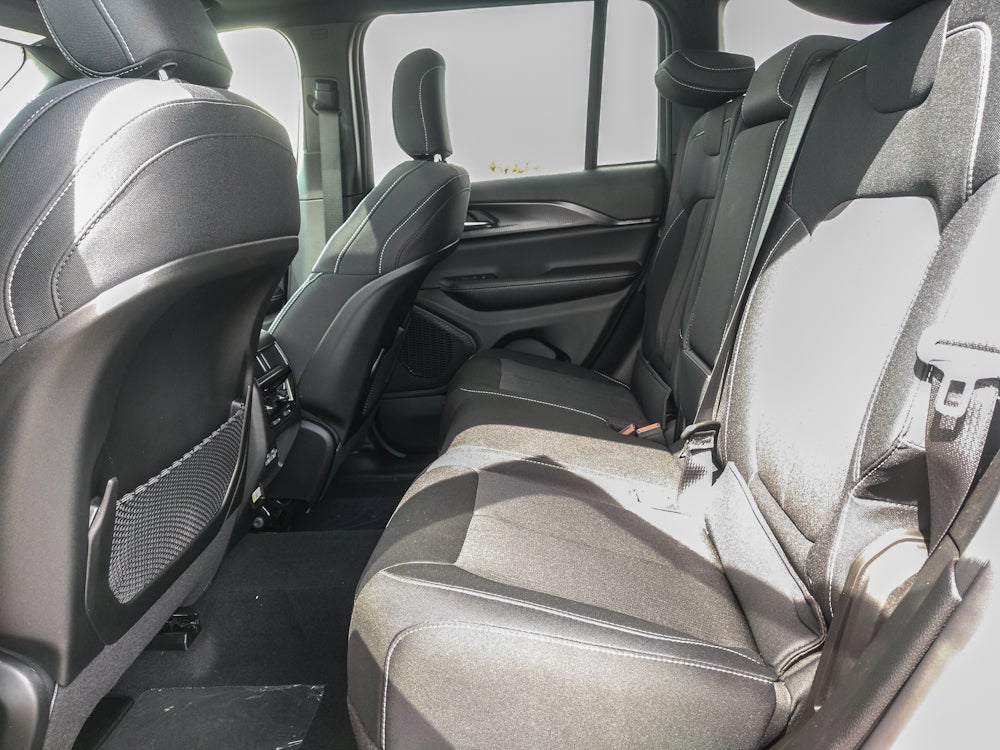 2026 Jeep Grand Cherokee Laredo X