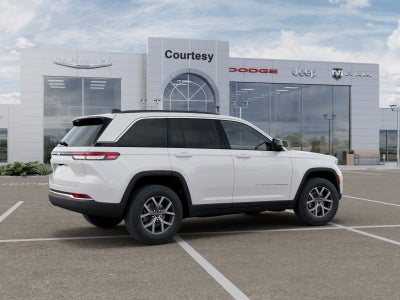 2027 Jeep Grand Cherokee Laredo