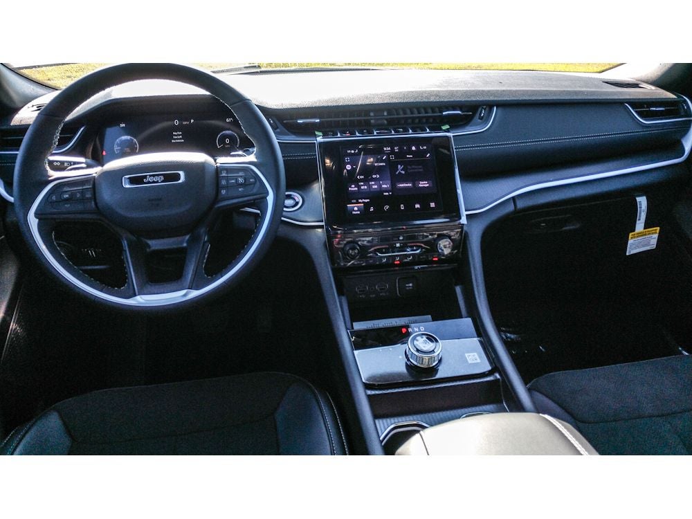 2025 Jeep Grand Cherokee L Altitude