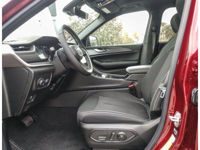 2025 Jeep Grand Cherokee L Laredo X