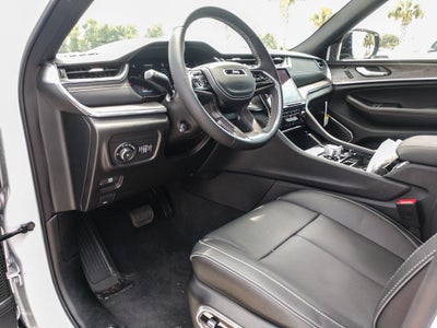 2025 Jeep Grand Cherokee L Overland