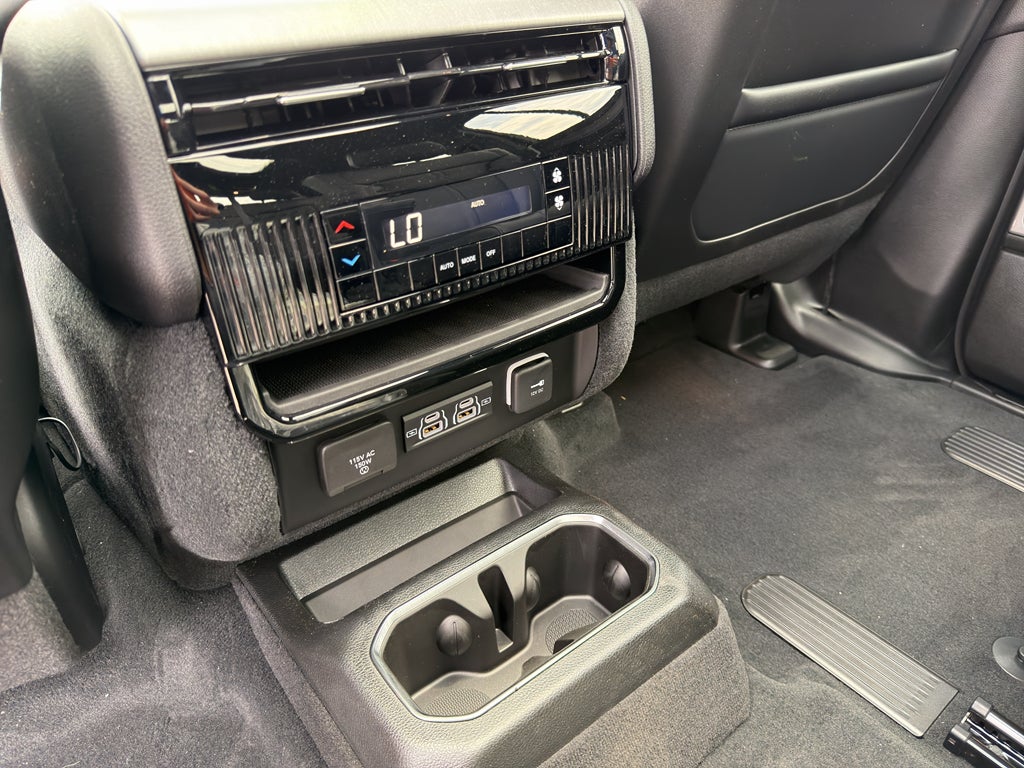 2026 Jeep Grand Wagoneer Upland