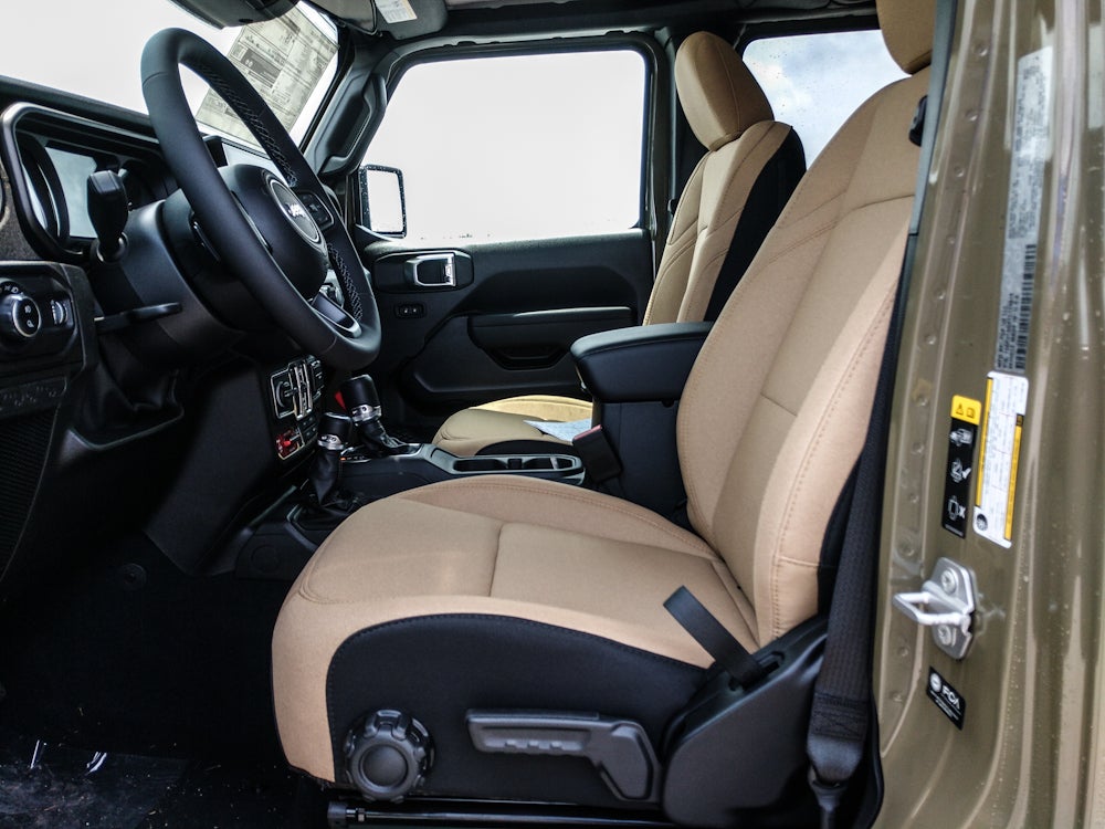 2026 Jeep Gladiator Convoy