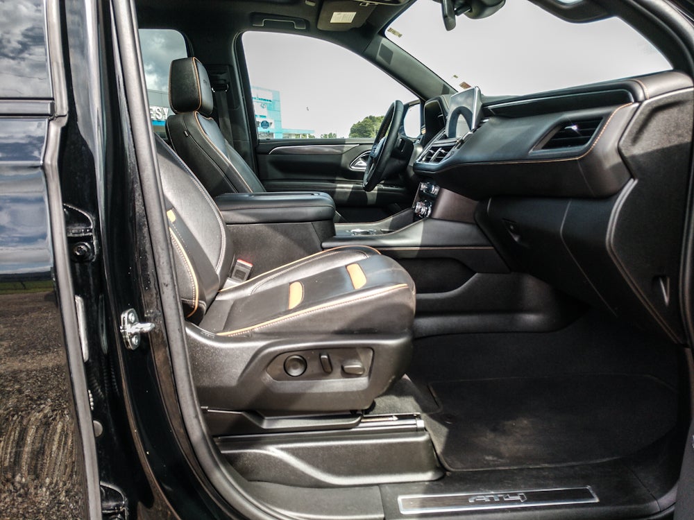 2023 GMC Yukon XL AT4