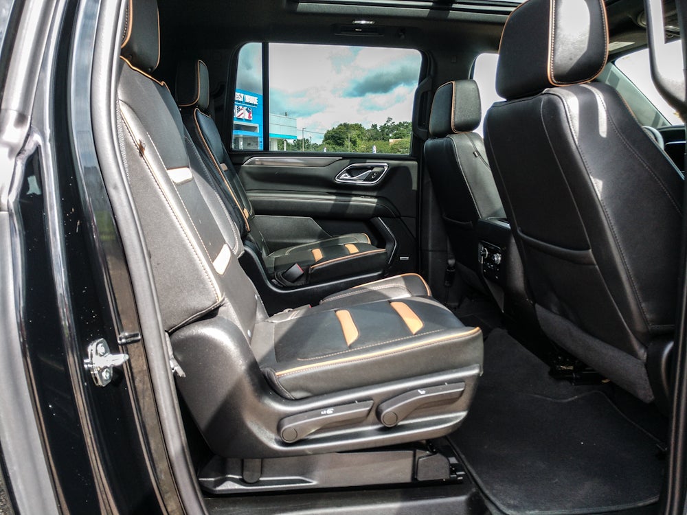 2023 GMC Yukon XL AT4