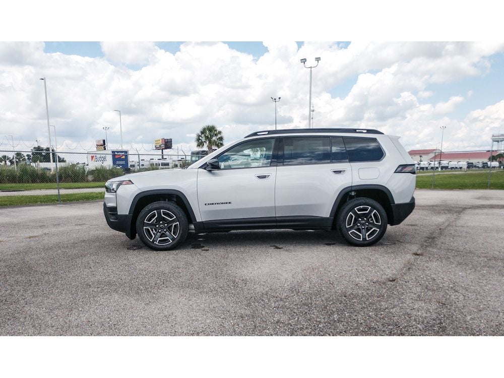 2026 Jeep Cherokee Laredo