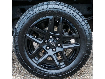 2022 Chevrolet Silverado Custom Trail Boss