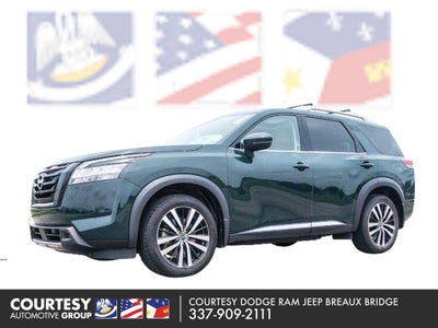 2023 Nissan Pathfinder Platinum