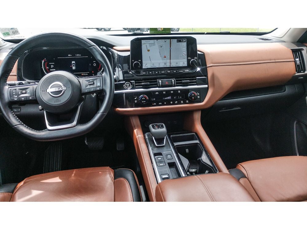 2023 Nissan Pathfinder Platinum