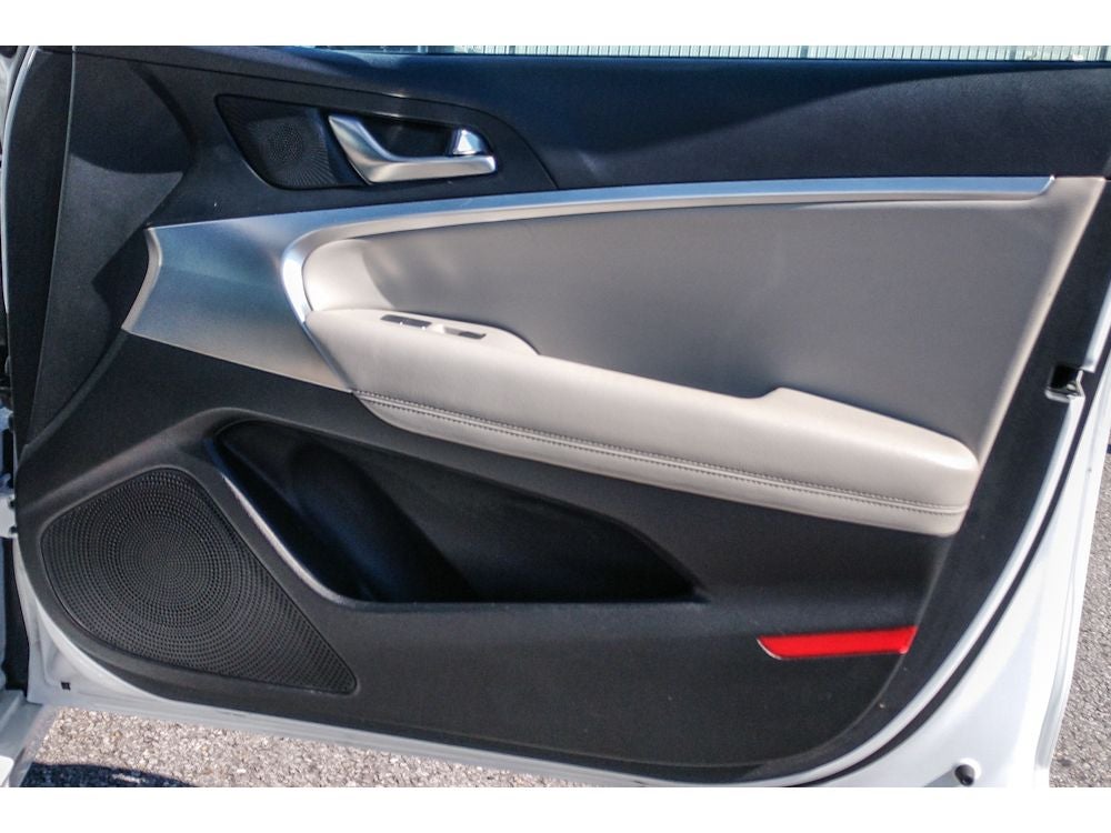 2022 Genesis G70 2.0T