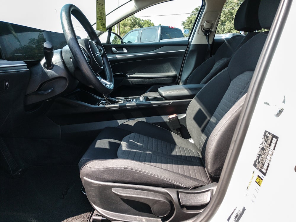 2025 Kia K5 LXS