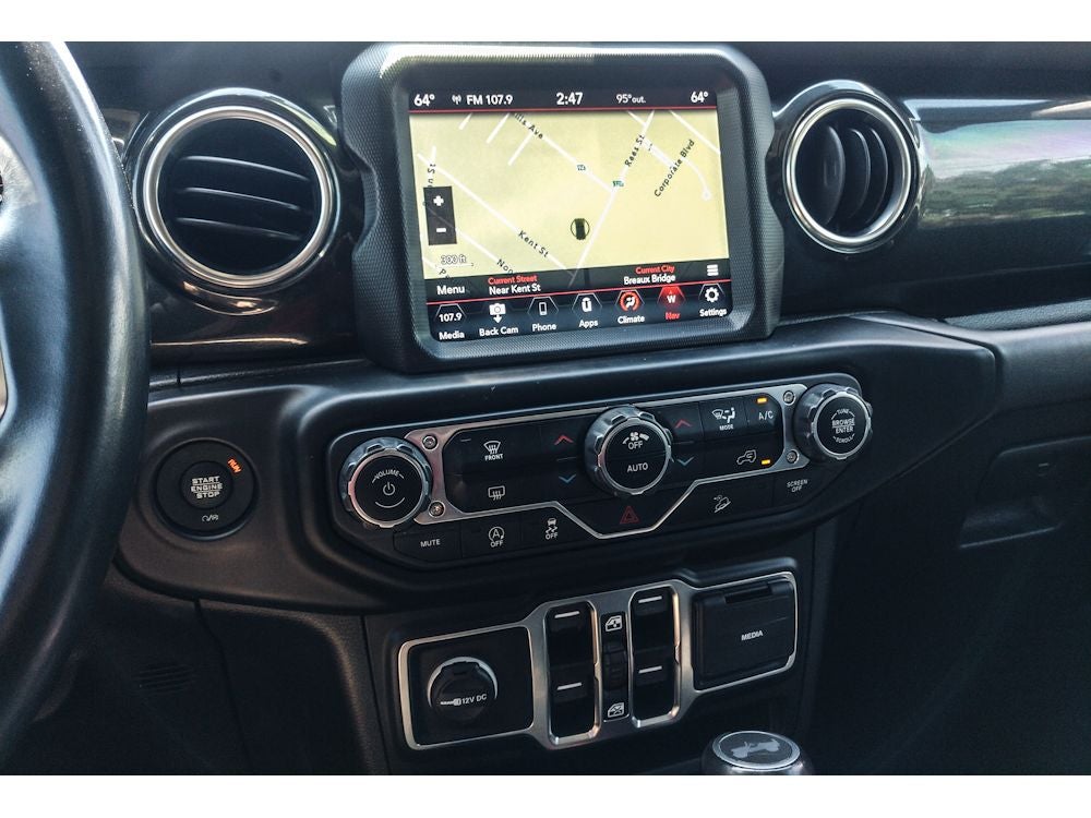 2020 Jeep Wrangler Sahara Altitude