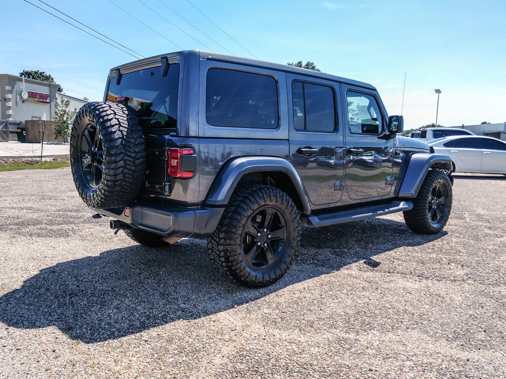 2020 Jeep Wrangler Sahara Altitude