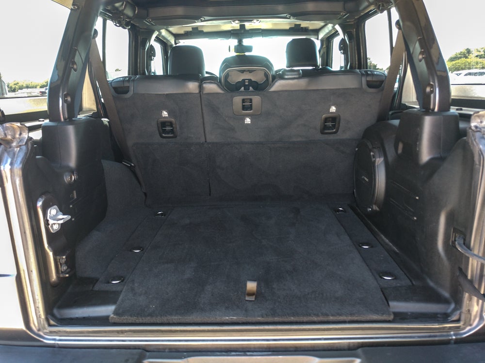 2020 Jeep Wrangler Sahara Altitude