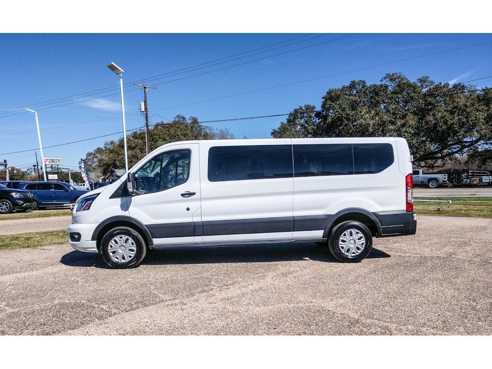 2023 Ford Transit Wagon XLT