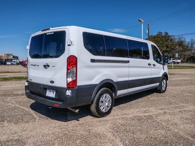 2023 Ford Transit Wagon XLT